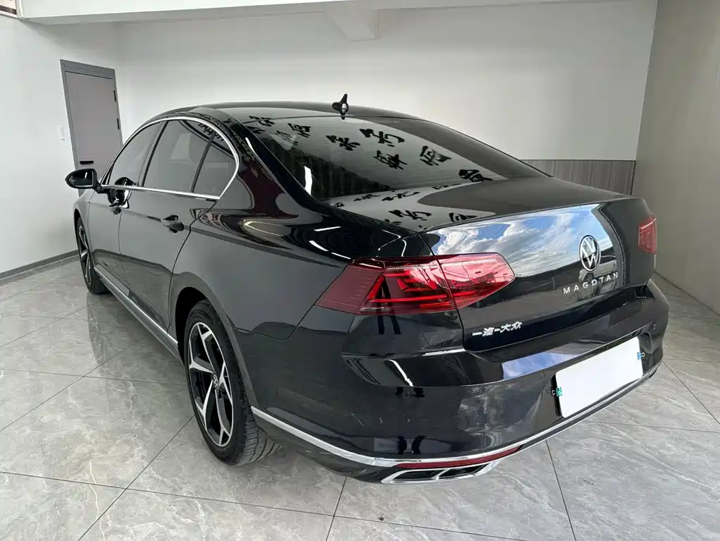 Volkswagen Magotan 2024