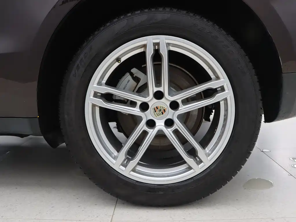 Porsche Macan 2016 — фото 18