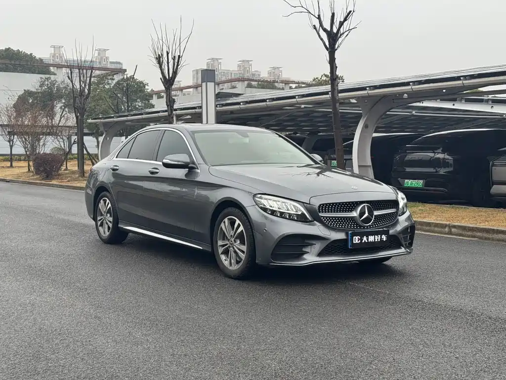 Mercedes-Benz C-Class 2020