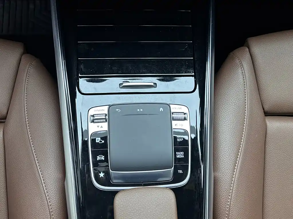 Mercedes-Benz GLB 2020 — фото 12