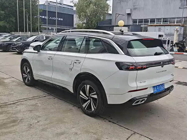 Volkswagen Tavendor 2023