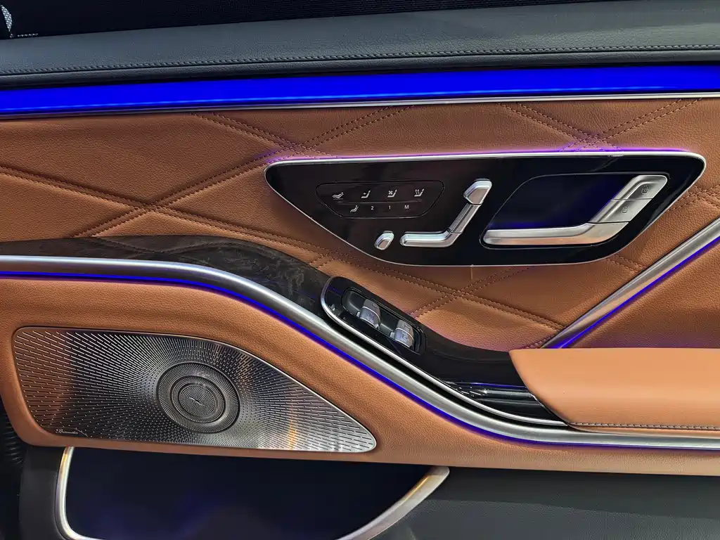 Mercedes-Benz Maybach S-Class 2025 — фото 11