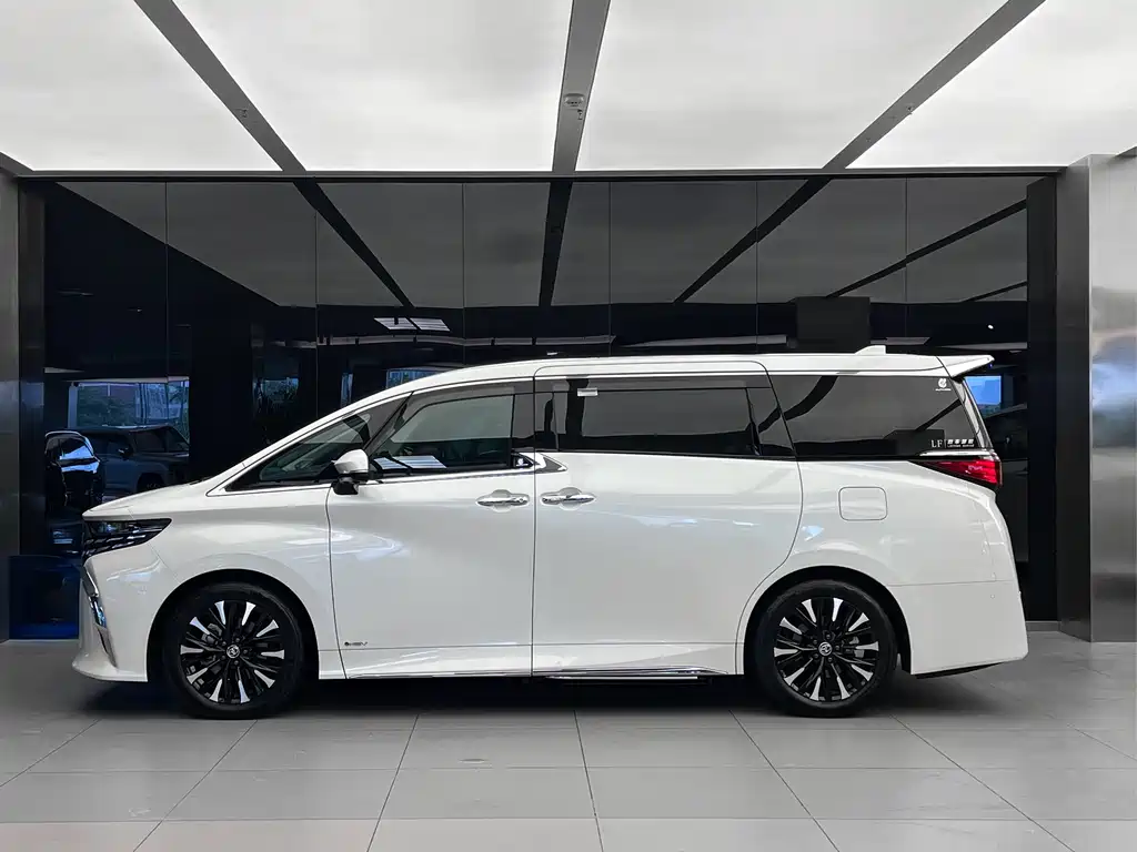 Toyota Alphard 2024