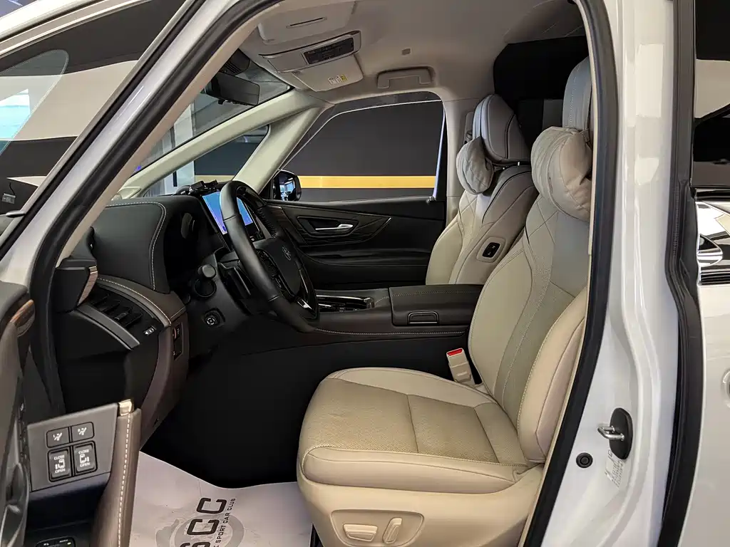 Toyota Alphard 2024