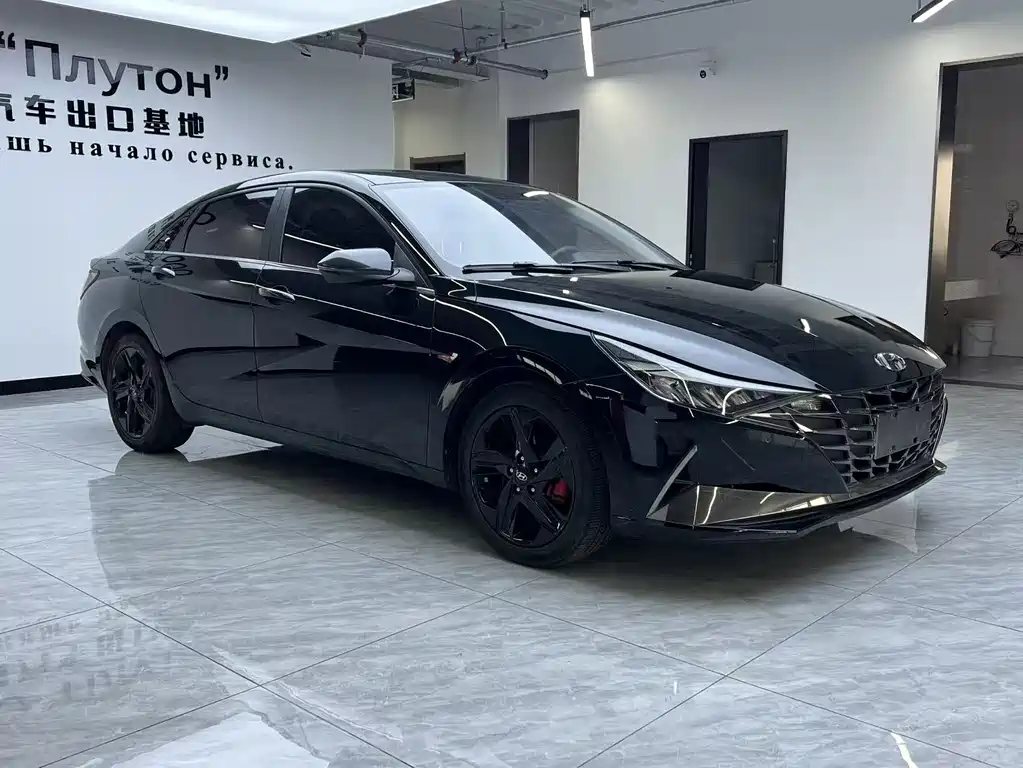 Hyundai Elantra 2023