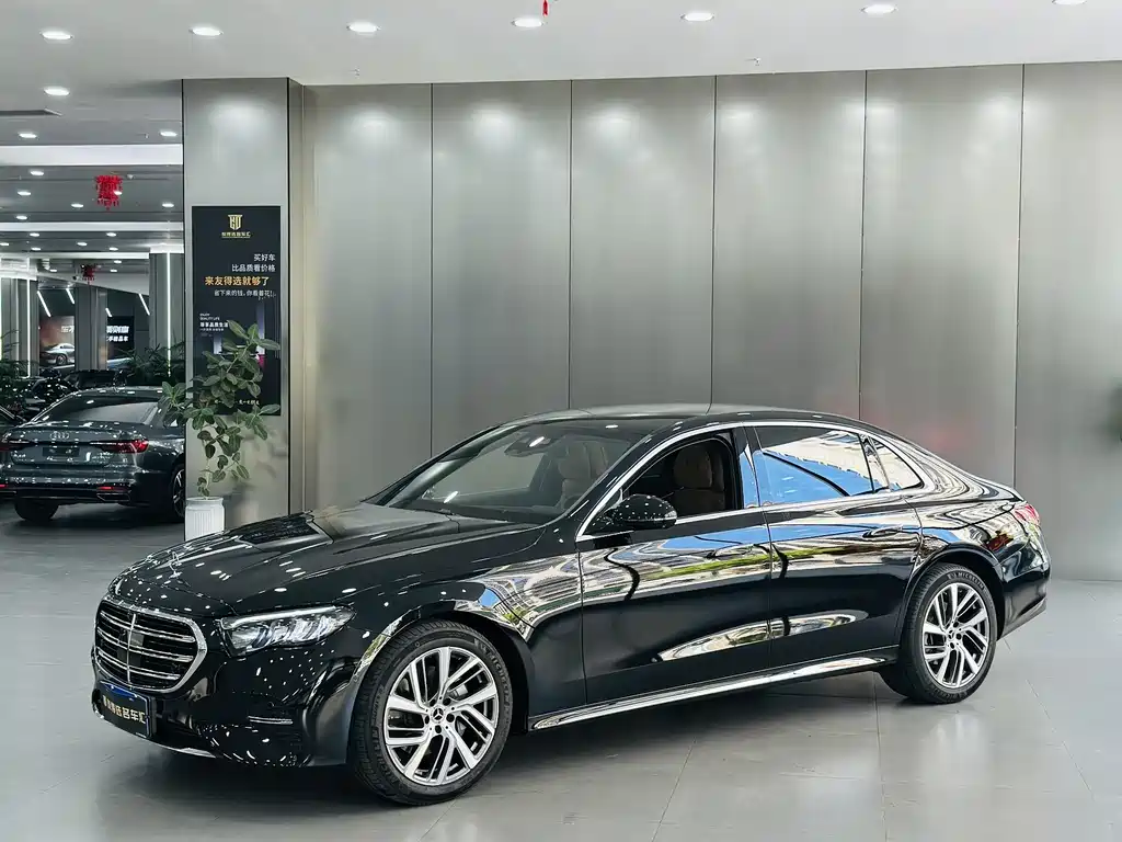 Mercedes-Benz E-Class 2025