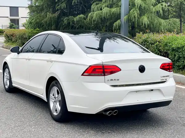 Volkswagen Lamando 2015
