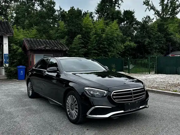 Mercedes-Benz E-Class 2023
