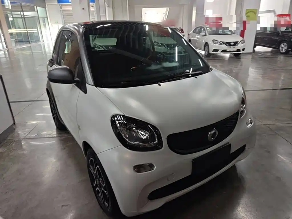 smart fortwo 2019 — фото 4