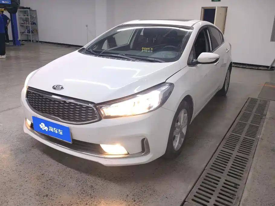 Kia K3 2016