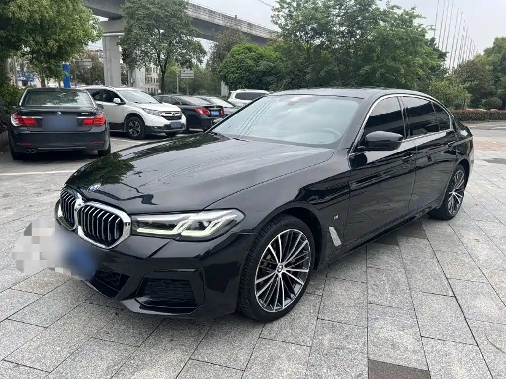 BMW 5 Series 2023