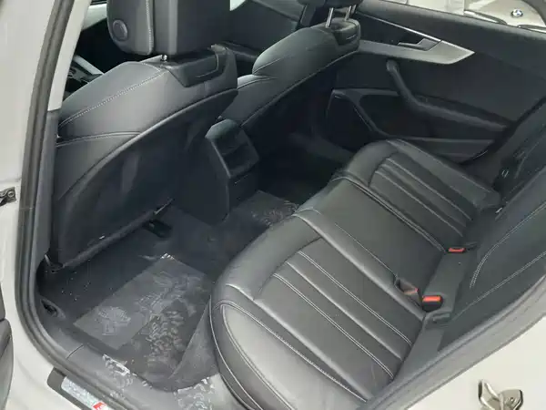Audi A4L 2022