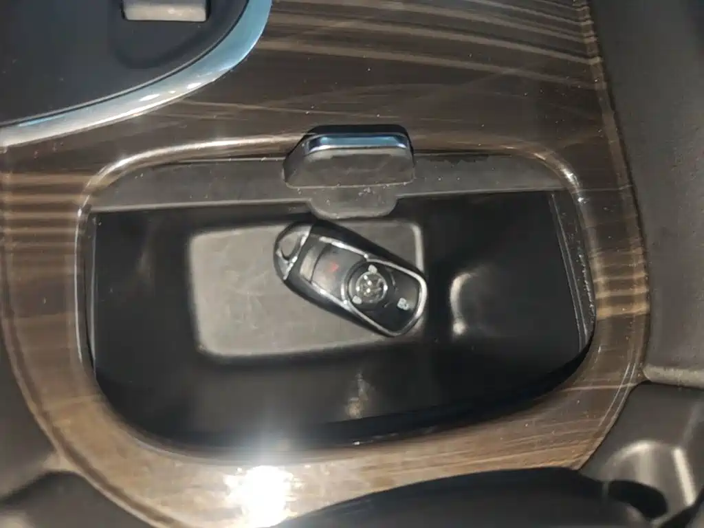 Buick Envision Plus 2019 — фото 17