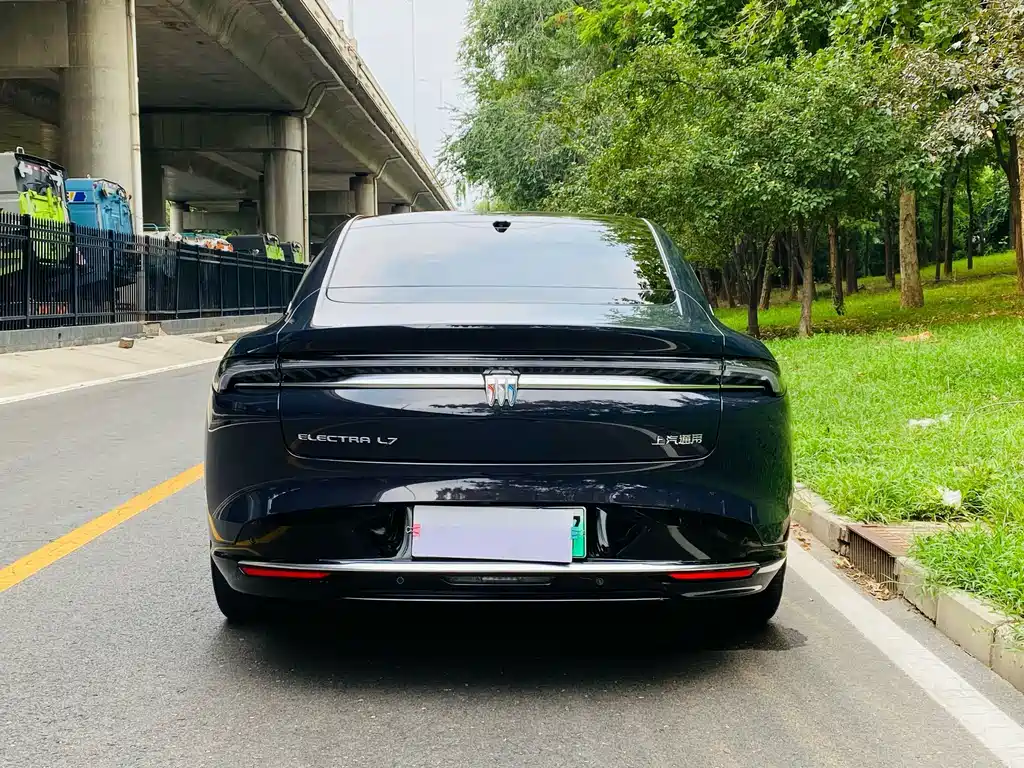 Buick Zhijing L7 2025 — фото 15