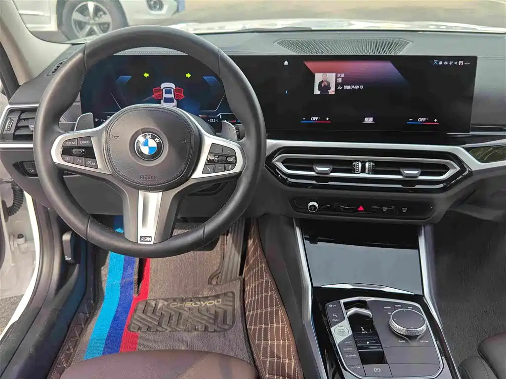BMW 3 Series 2023 — фото 19