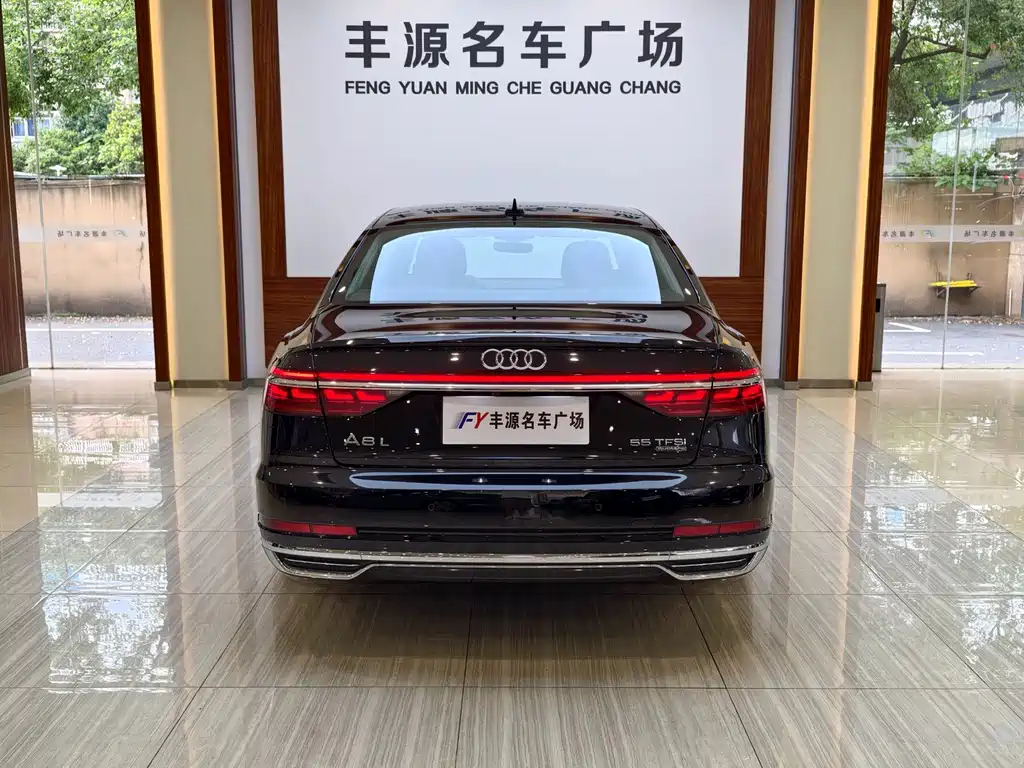 Audi A8 2020 — фото 27
