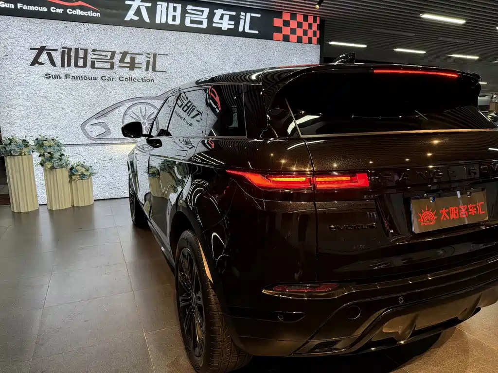 Land Rover Evoque 2024 — фото 17