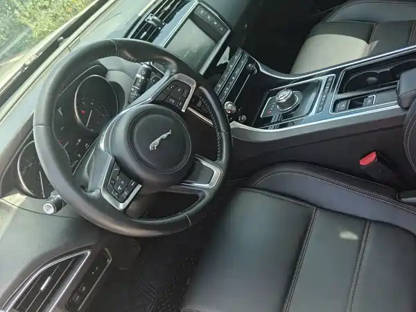 Jaguar XEL 2018