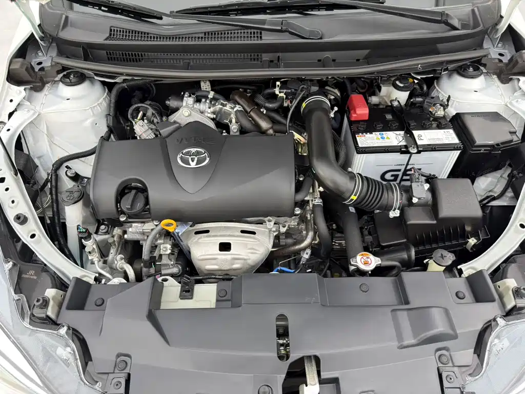 Toyota Yaris L 2022 — фото 19