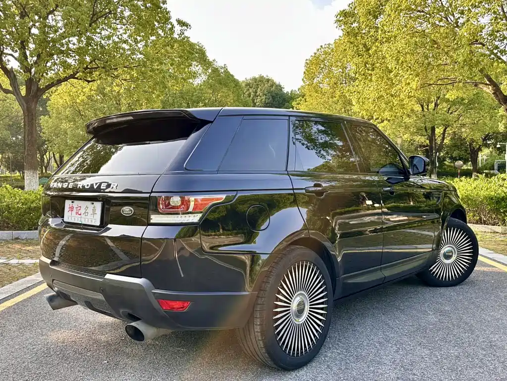 Land Rover Range Rover Sport 2016 — фото 21