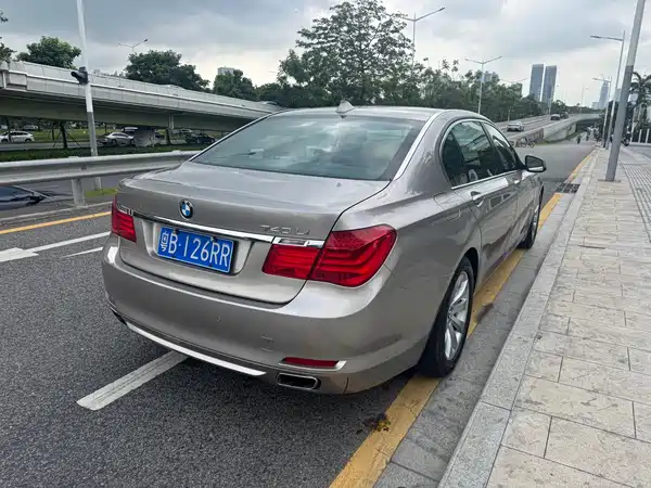 BMW 7 Series 2009