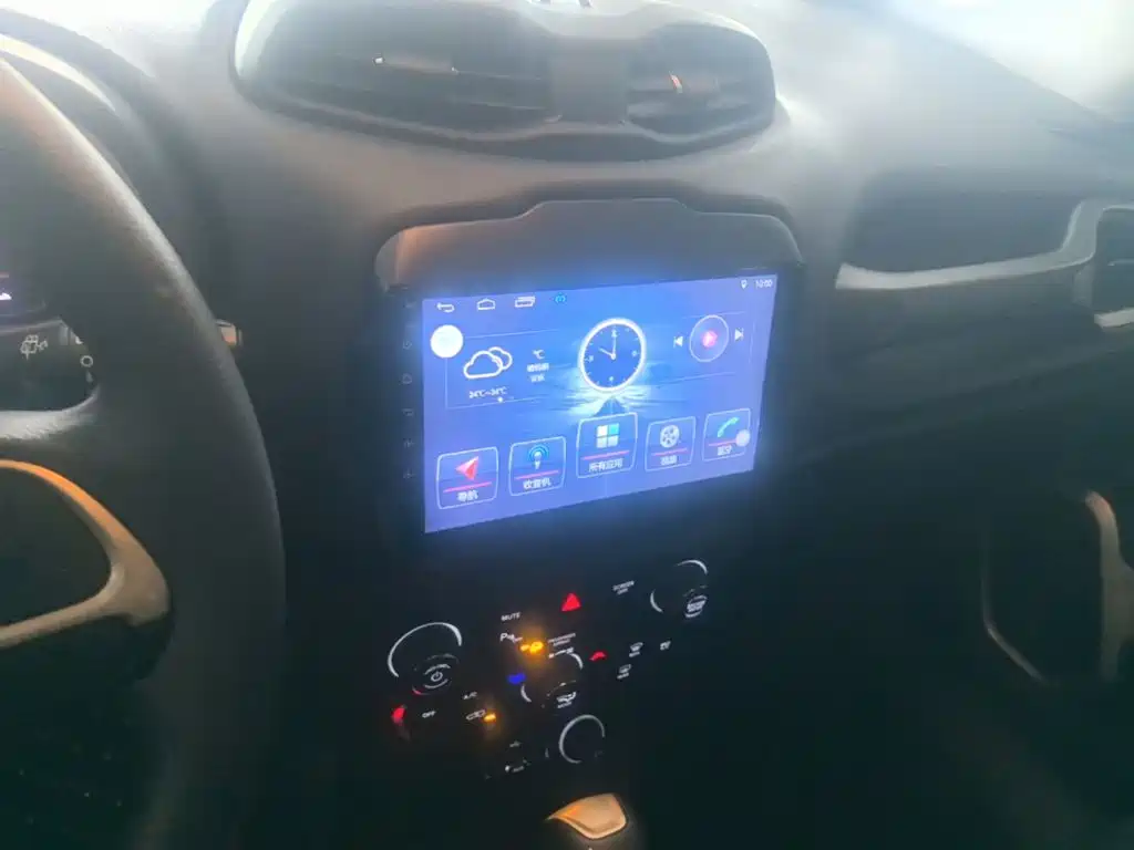 Jeep Renegade 2019 — фото 13