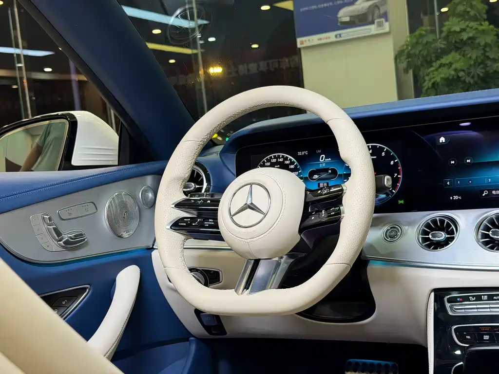 Mercedes-Benz E-Class 2021 — фото 14