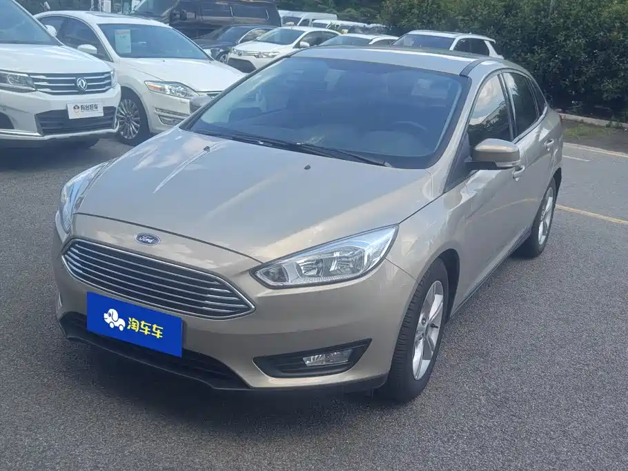 Ford Focus 2017 — фото 1