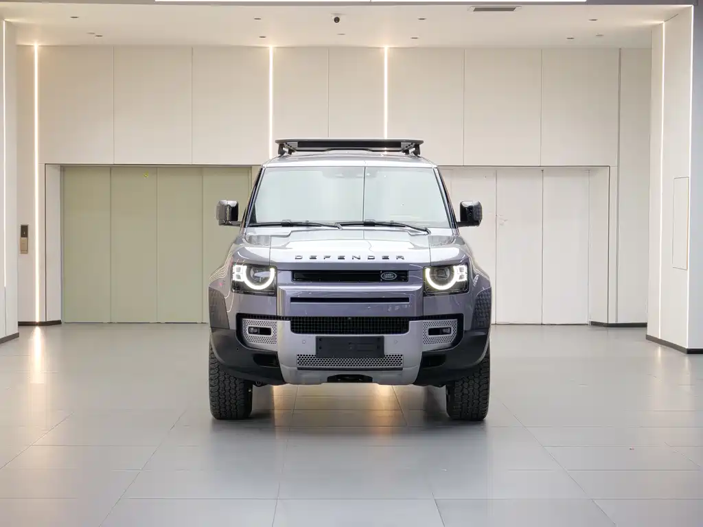 Land Rover Defender 2023 — фото 2