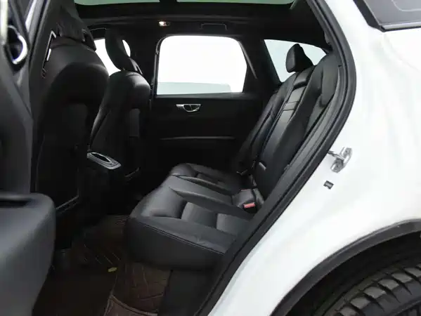 Volvo XC60 2021
