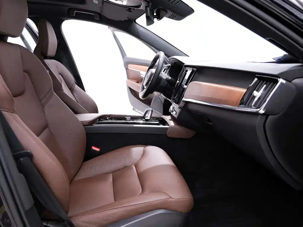 Volvo S90 2023 — фото 17