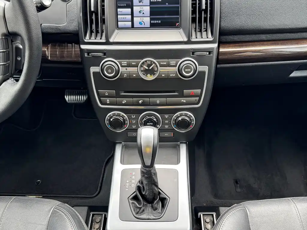 Land Rover Freelander 2 2014 — фото 18