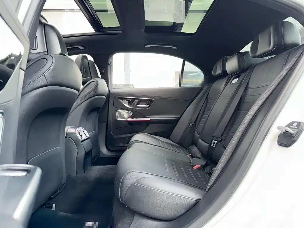 Mercedes-Benz C-Class 2021