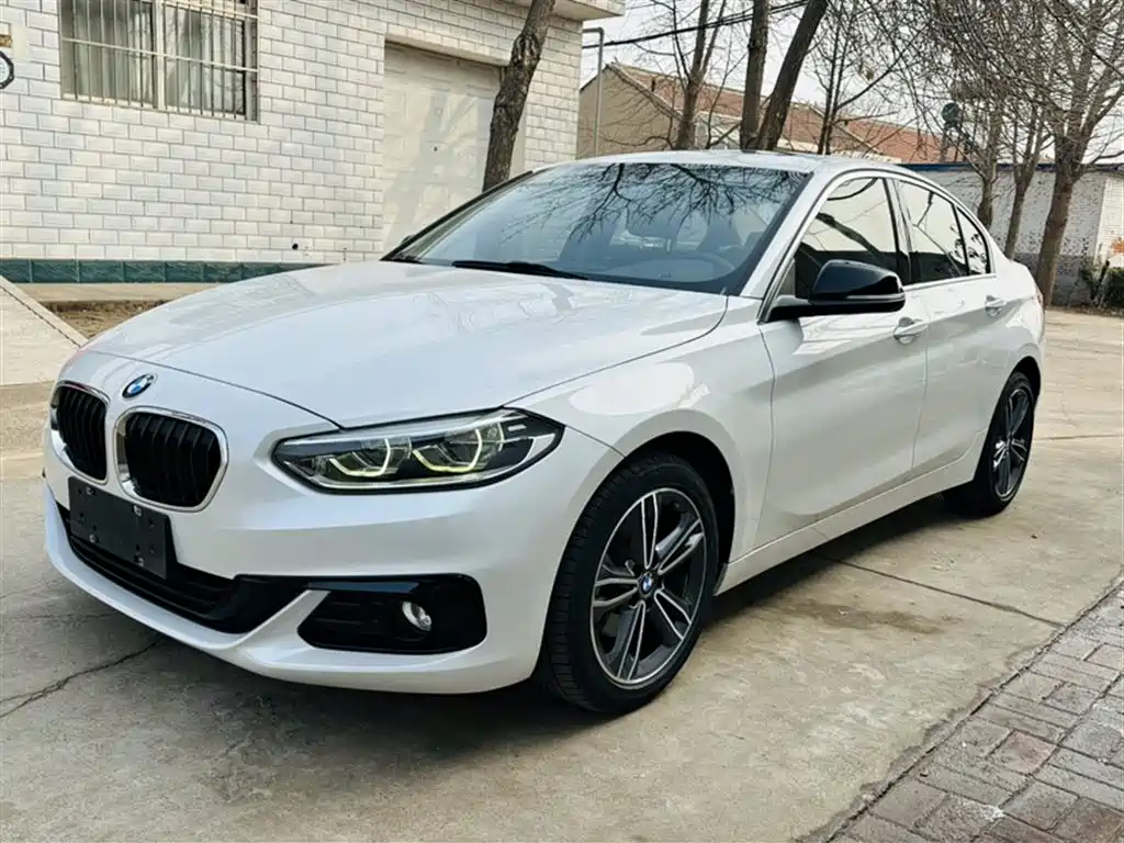 BMW 1 Series 2018 — фото 2