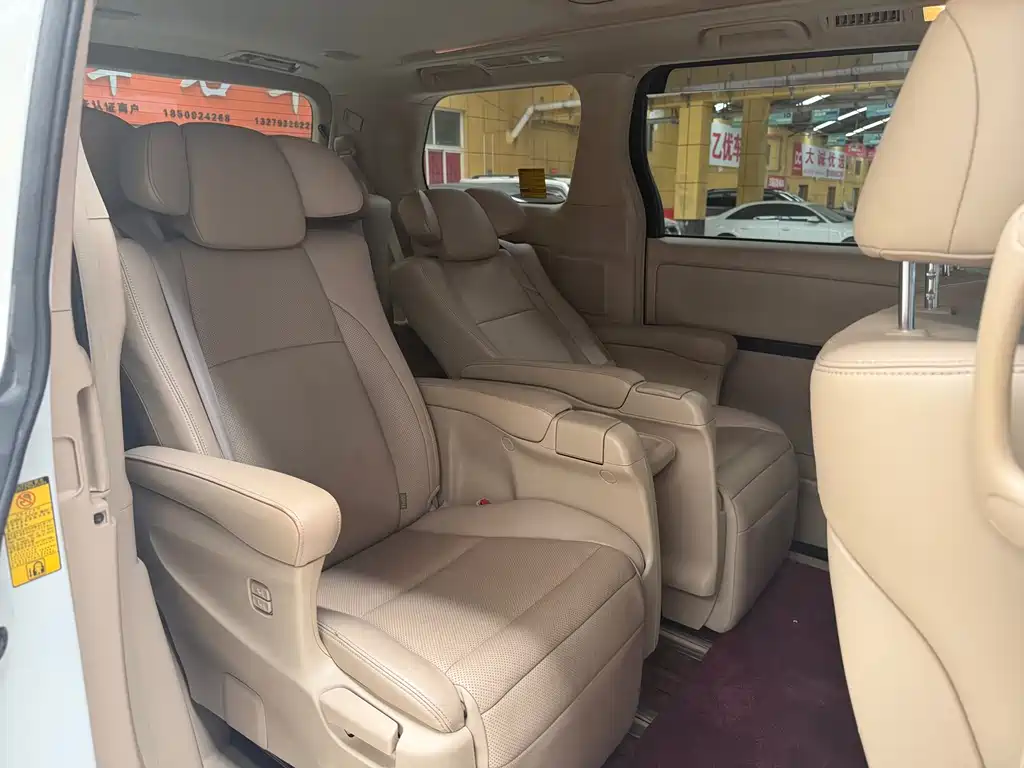 Toyota Alphard 2012 — фото 4