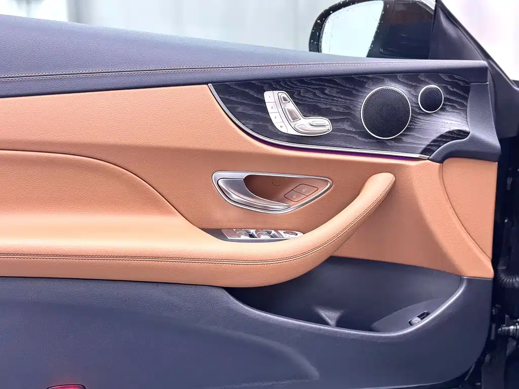 Mercedes-Benz E-Class 2020 — фото 3