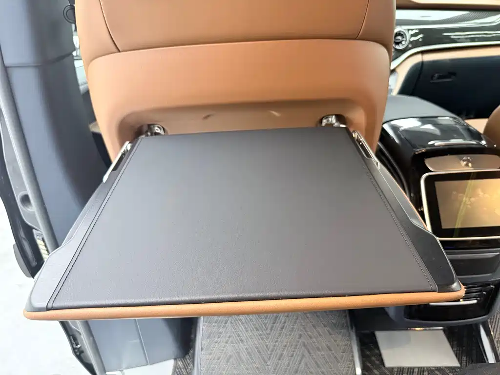 Mercedes-Benz Vito 2023 — фото 17