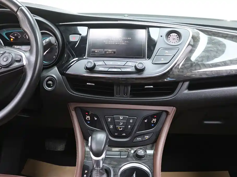 Buick Envision Plus 2015 — фото 25