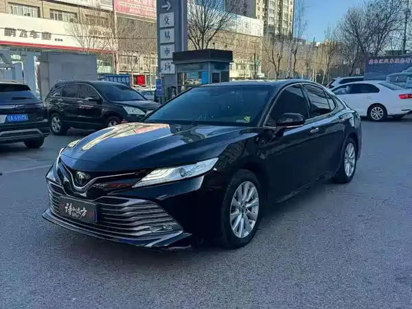 Toyota Camry 2019
