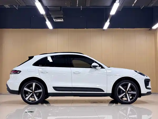 Porsche Macan 2023
