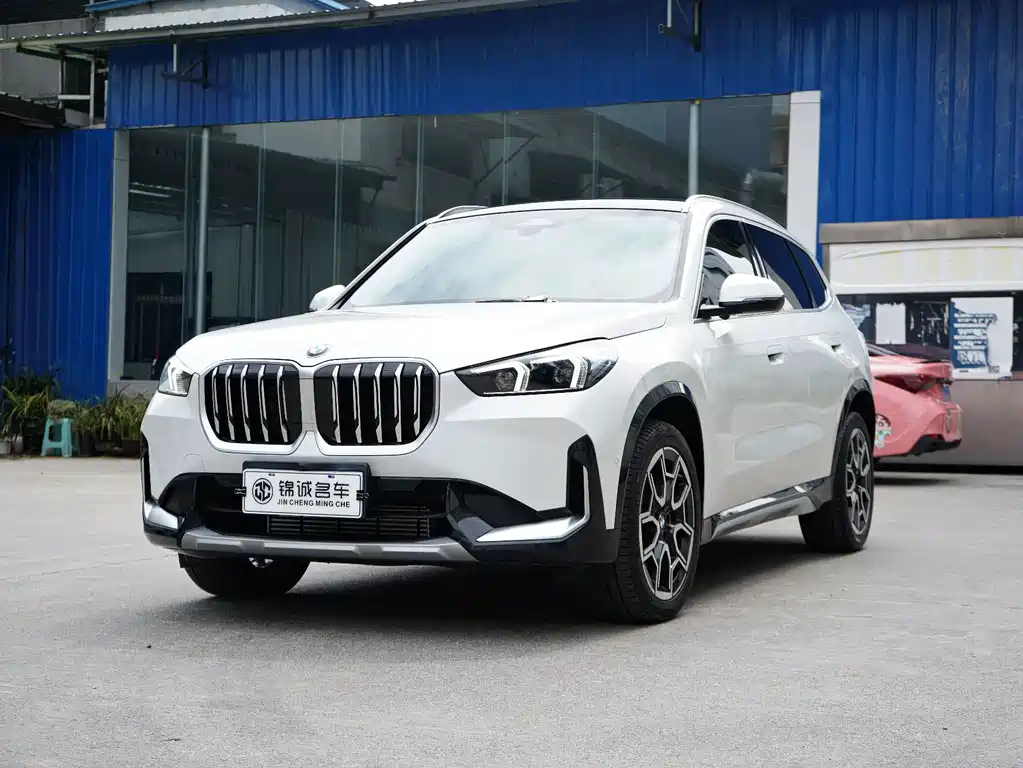 BMW X1 2025 — фото 1
