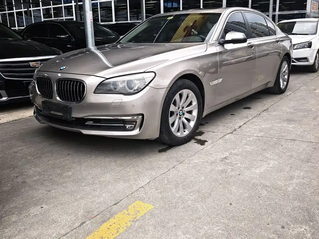 BMW 7 Series 2015 — фото 3