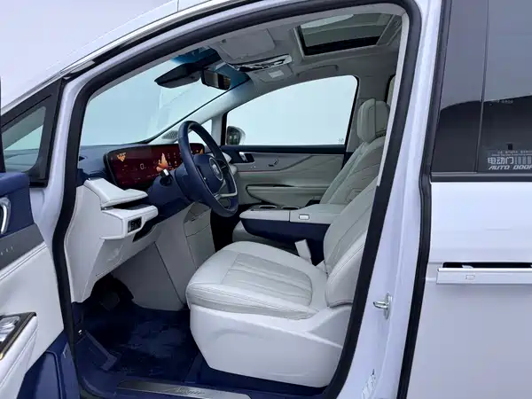 Buick GL8 New Energy 2024