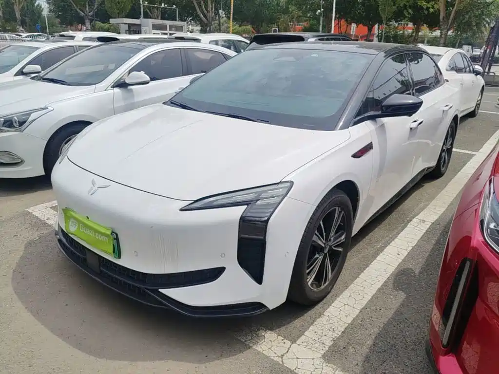 Hongqi EH7 2024