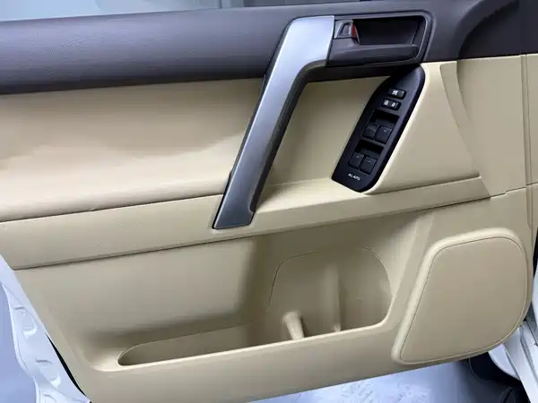 Toyota Prado 2015