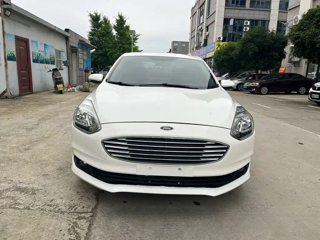Ford Forrest 2019
