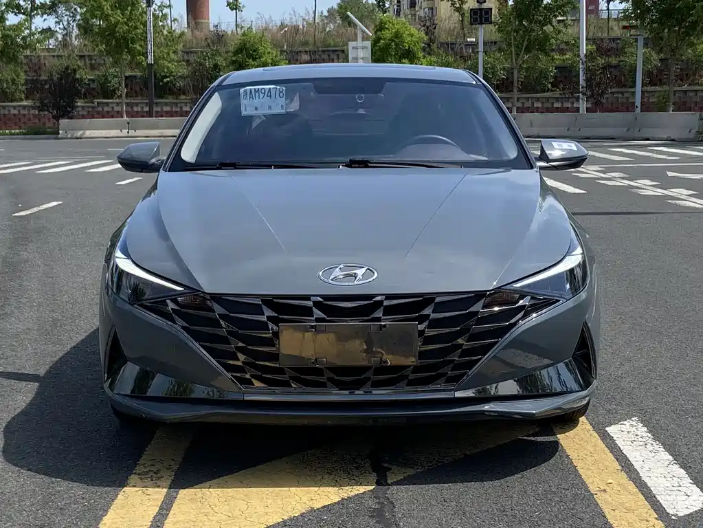 Hyundai Elantra 2021