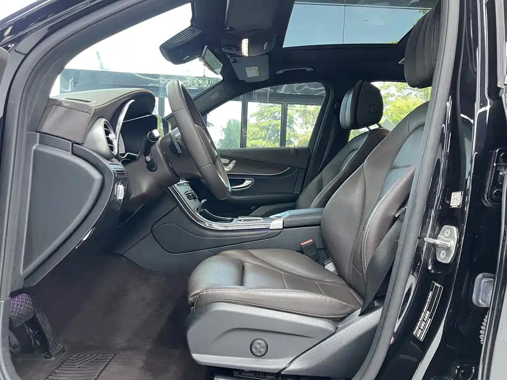 Mercedes-Benz GLC 2020 — фото 13