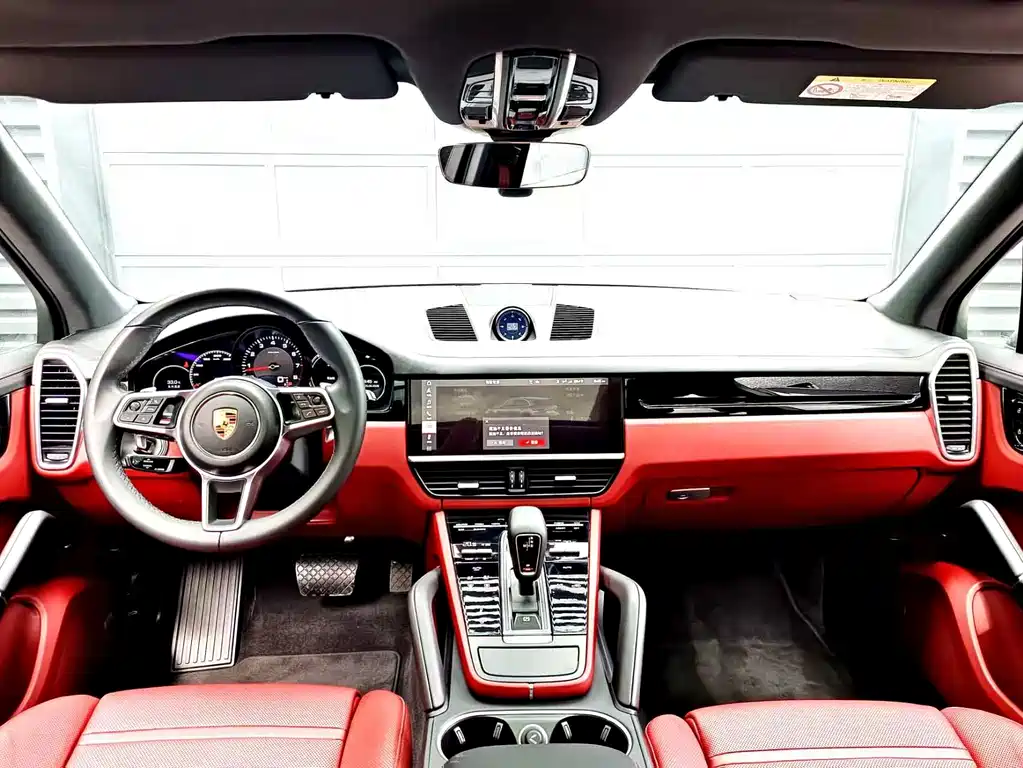 Porsche Cayenne 2020 — фото 12