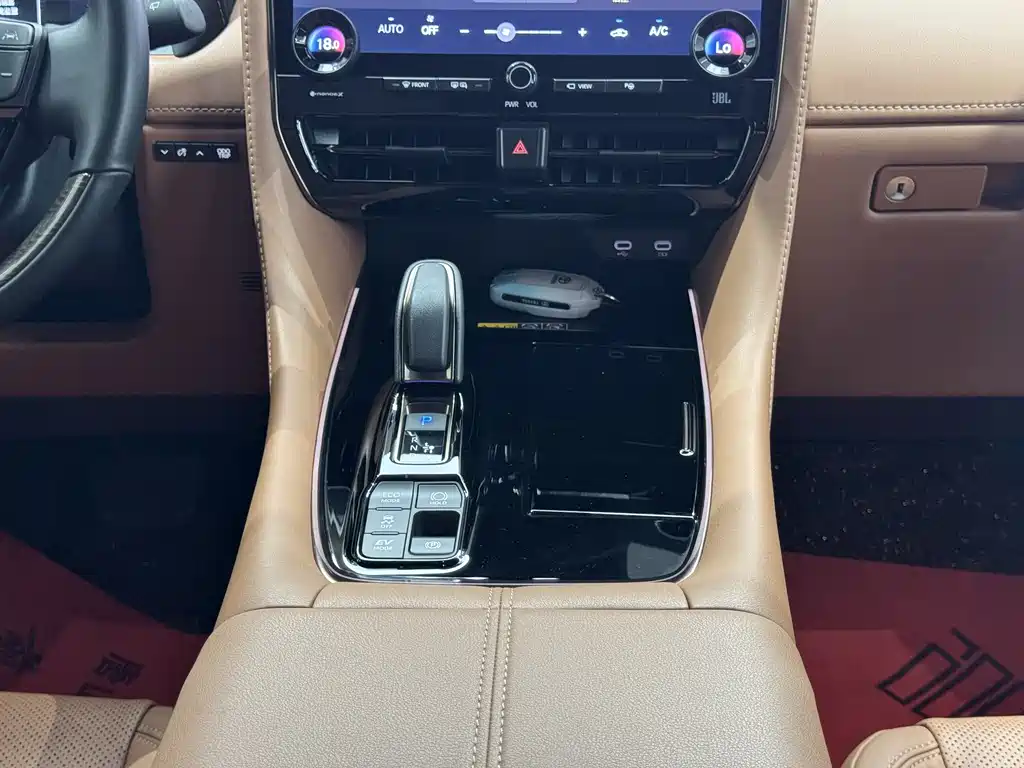 Toyota Alphard 2025 — фото 17